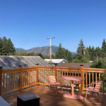 Victorian Guest Getaway-20Mins To Glacier National Park-10Mins To Airport! Columbia Falls Exterior photo